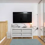 Elegante Y Moderna Miami Apartment