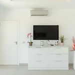 Elegante Y Moderna Miami Apartment